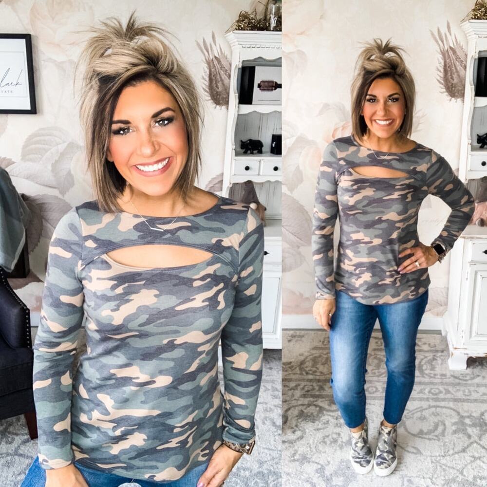 NEW Emerald Boutique Camo Cutout Long Sleeve Stretchy Top Keyhole Small